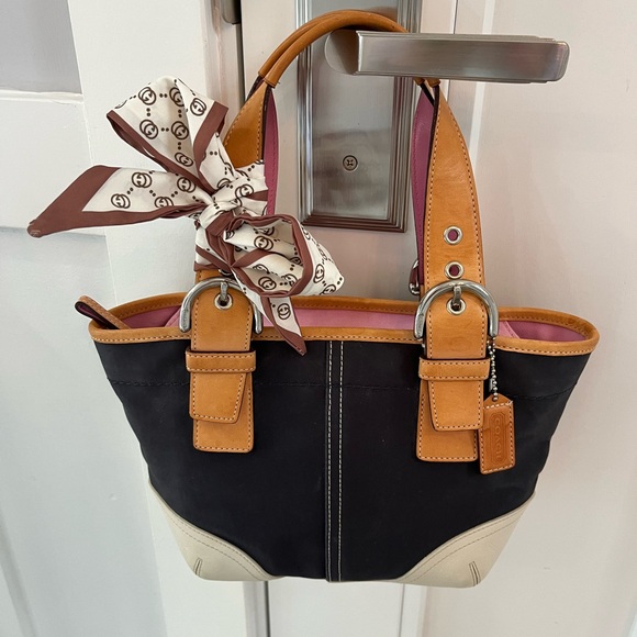 Coach Handbags - COACH Vintage Small Soho Tote Bag